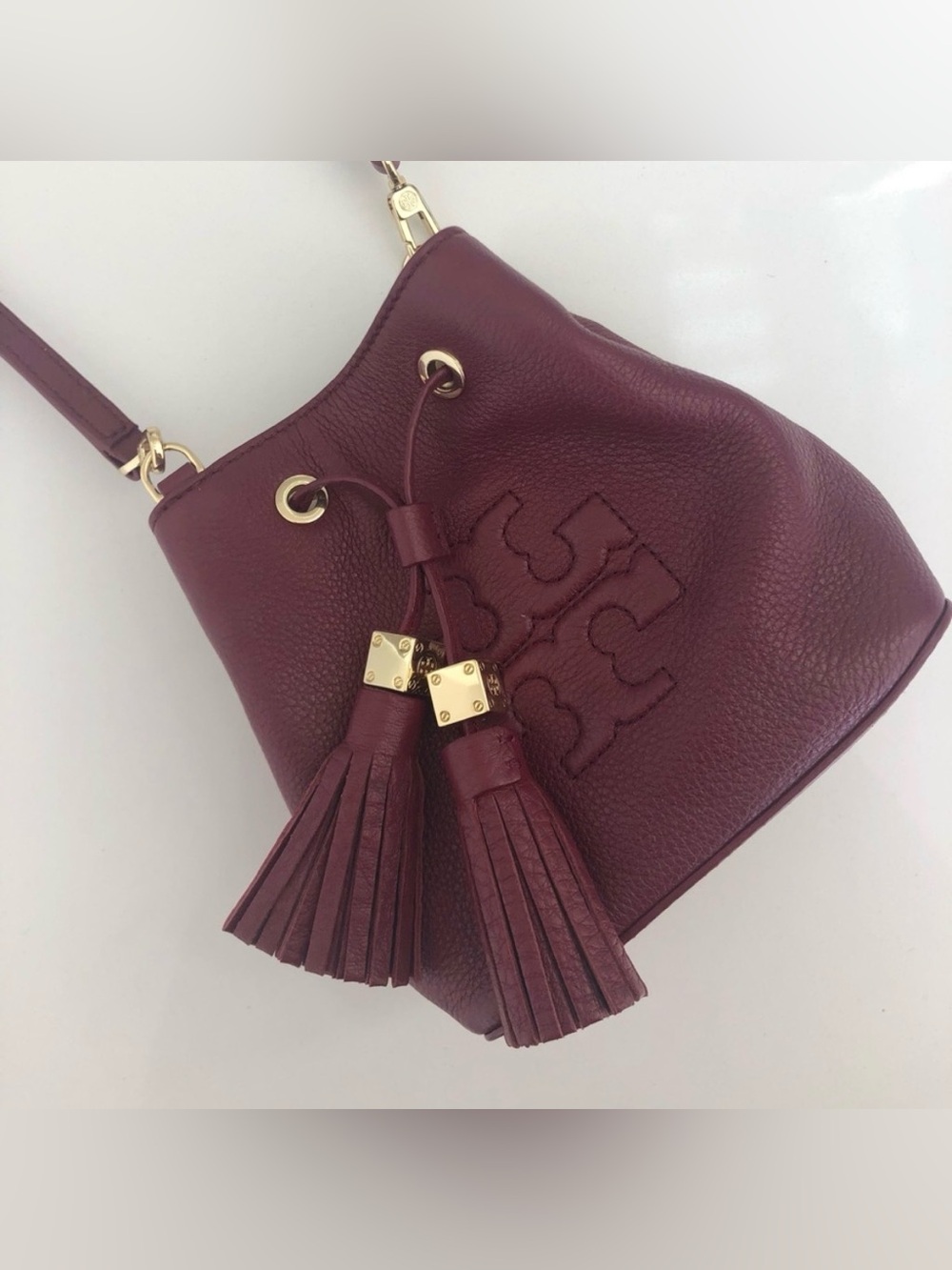 Tory Burch Thea Mini Crossbody Bucket Purse Cabernet Burgundy